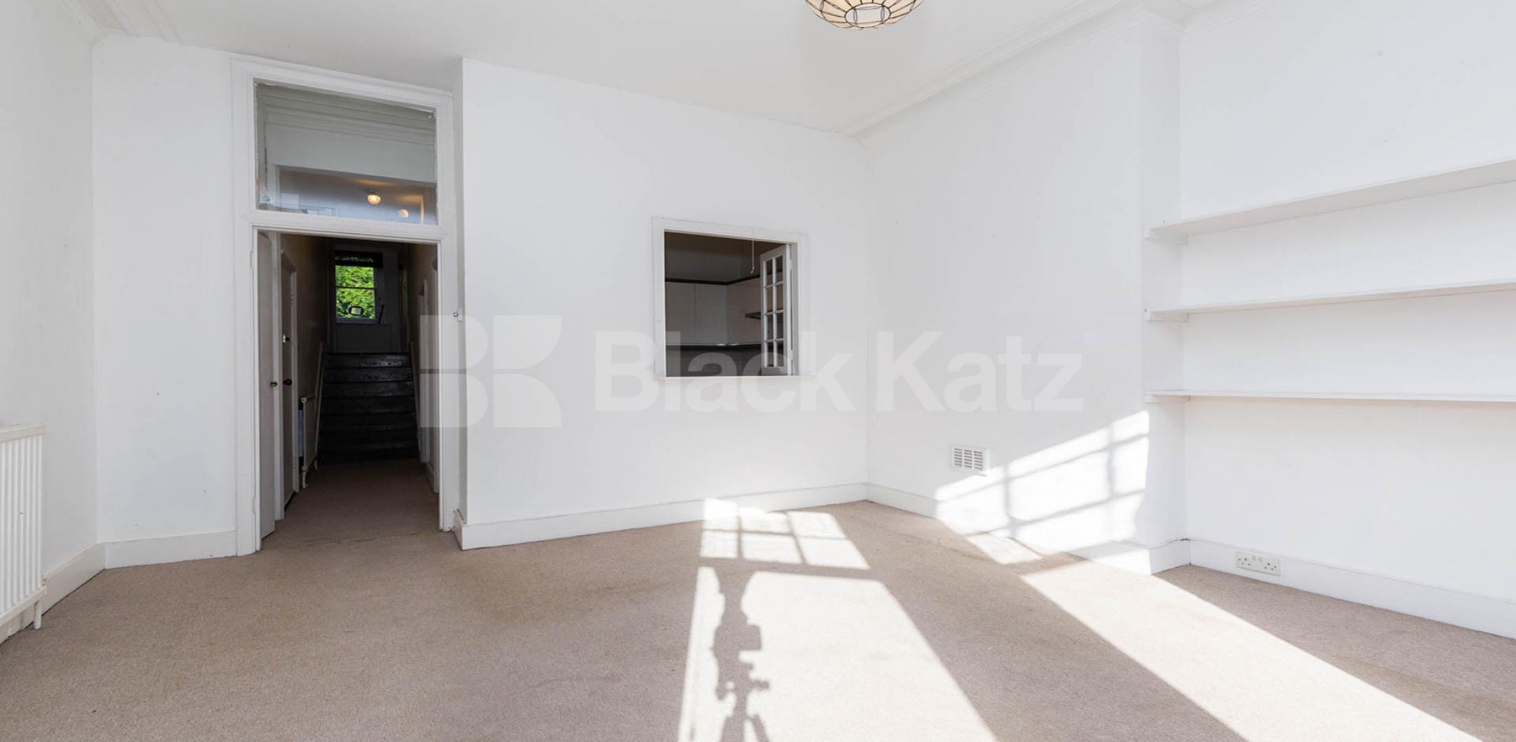 Spacious two bedroom set in a period conversion Milton Road, Highgate